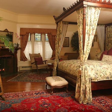 Grand Victorian Bed and Breakfast Niagara Falls Zewnętrze zdjęcie