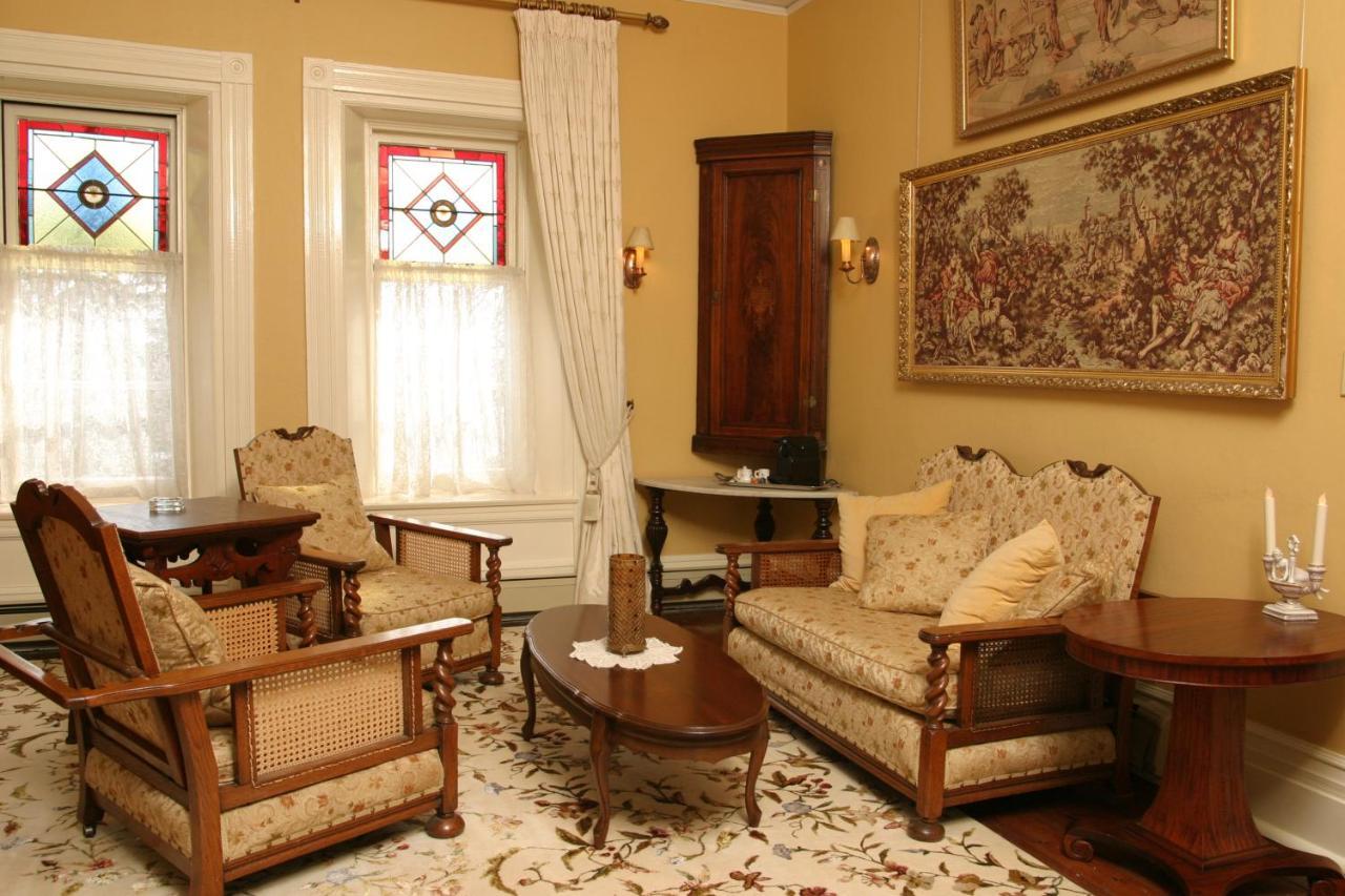 Grand Victorian Bed and Breakfast Niagara Falls Zewnętrze zdjęcie
